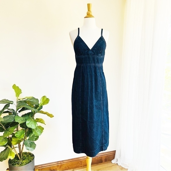 Madewell Denim Cami Midi Dress. Size 6 - Picture 3 of 12